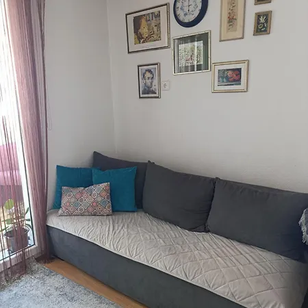 Maja Appartement *